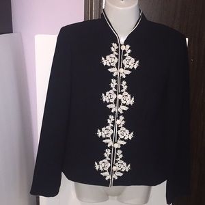 S. L. Fashions black button down jacket. Size 6P.